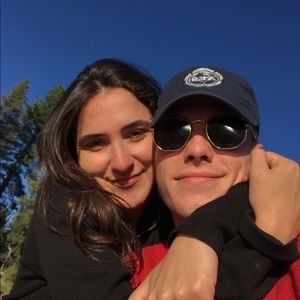 Meet your Posher, Hunter